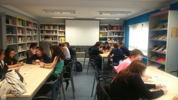  la biblioteca del IESO El Sueve acogió unas sesiones de Érase una vez… 